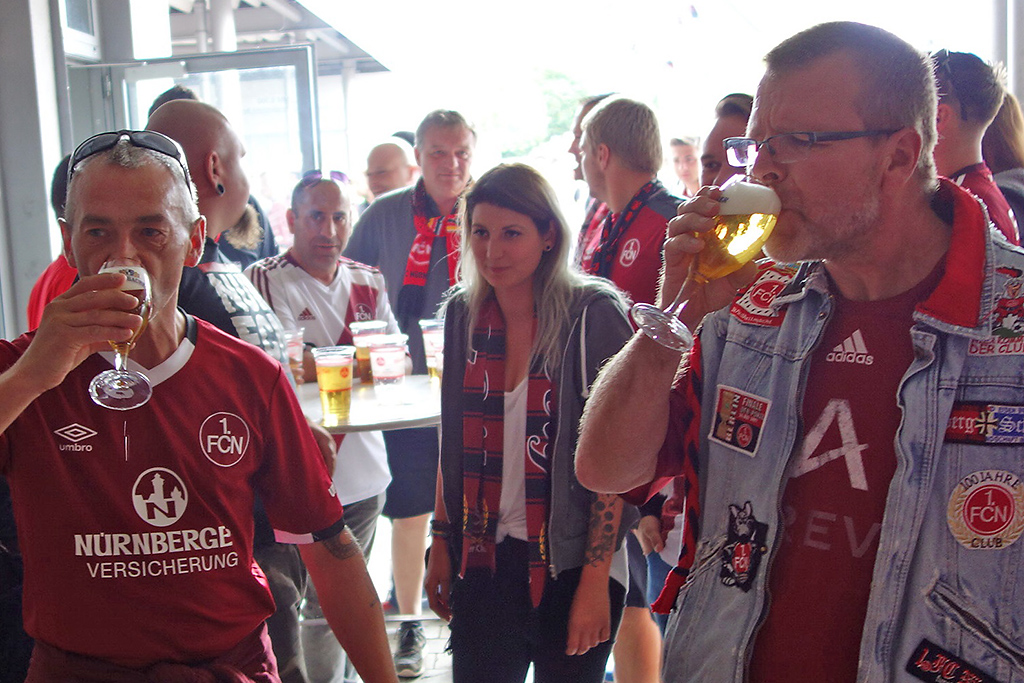 FCN-Fanclub Korbstadt GLUBBERER Lichtenfels  vs.  Schwarz-Rote Zwedschgamännla